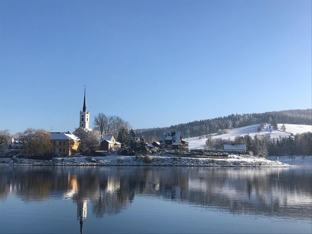 Apartmany Lipno - Frymburk Buitenkant foto