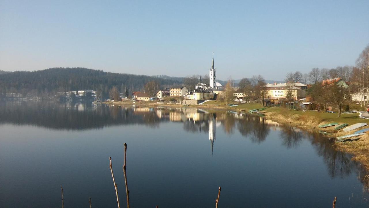 Apartmany Lipno - Frymburk Buitenkant foto